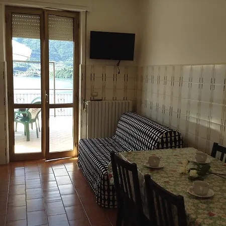 La Sorgente Lezzeno